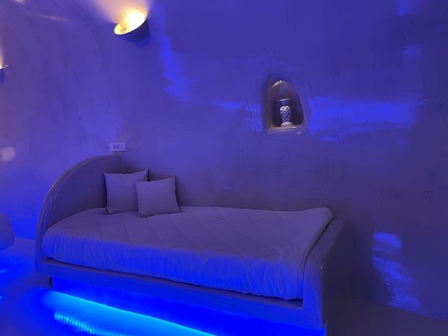 Cave Of Love อาโกรตีรี ภายนอก รูปภาพ